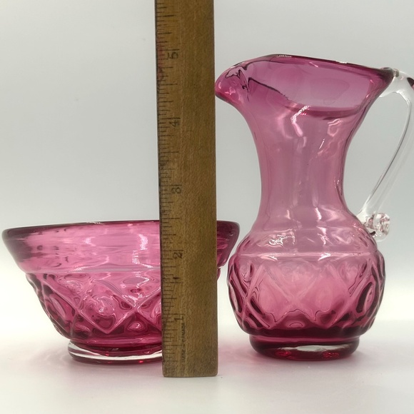 VTG Cranberry Glass Creamer & Sugar Set Hand Blown Diamond Pattern Cottagecore - Picture 10 of 12